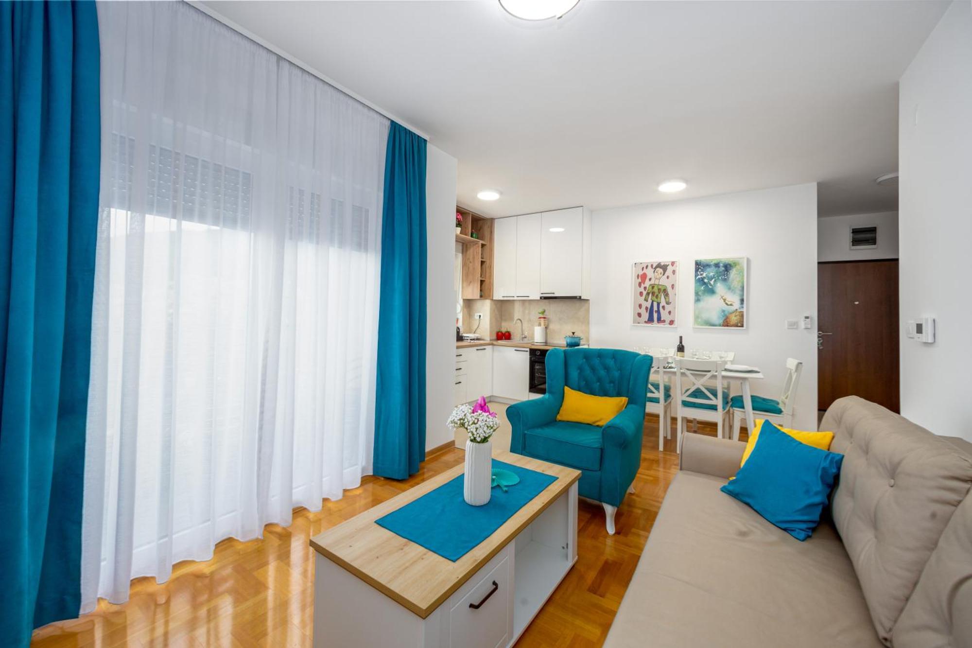 Lägenhet Two Bedroom Mali Princ *